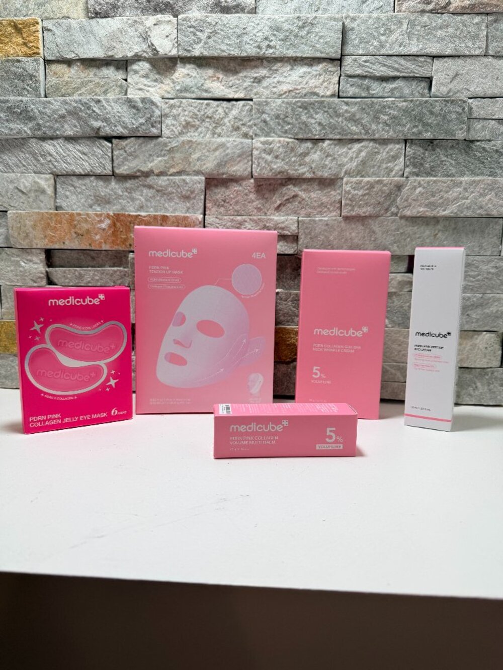 Medicube PDRN Pink Bundle 5pc NIB - Neck Gua Sha Cream + Eye Cream + Balm + Mask